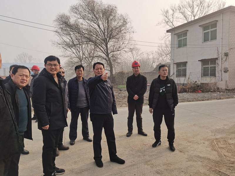 現(xiàn)場領(lǐng)導視察圖片1_副本